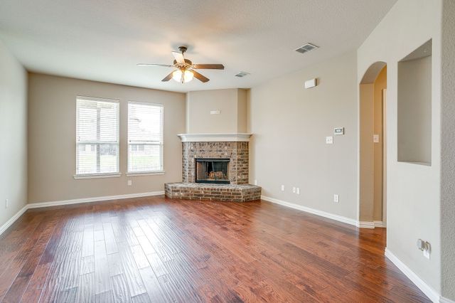 1537 Silverstone Drive, Weatherford, TX 76087