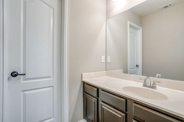 1537 Silverstone Drive, Weatherford, TX 76087