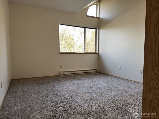 2826 NE 8th Street, Renton, WA 98056