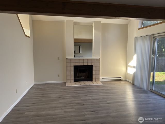 2826 NE 8th Street, Renton, WA 98056