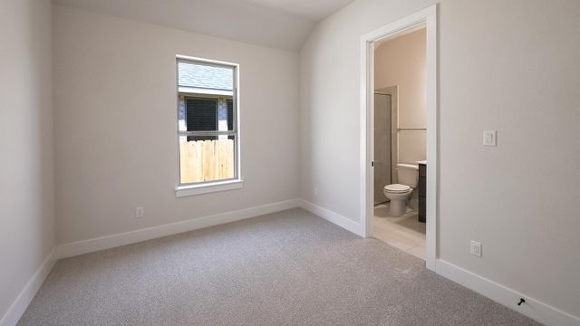 609 Bay Breeze DR, Kyle, TX 78640