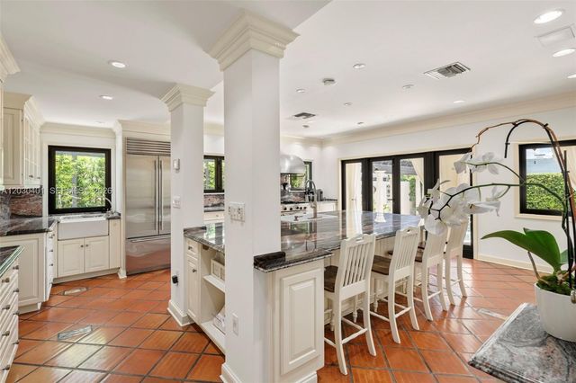 5860 Pine Tree Drive, Miami Beach, FL 33140