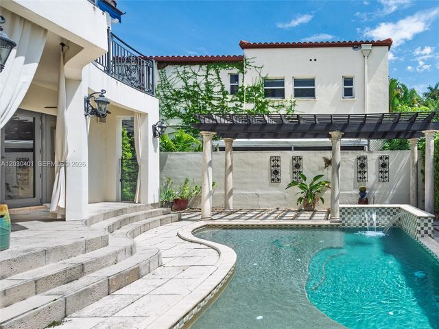 5860 Pine Tree Drive, Miami Beach, FL 33140