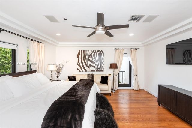 5860 Pine Tree Drive, Miami Beach, FL 33140