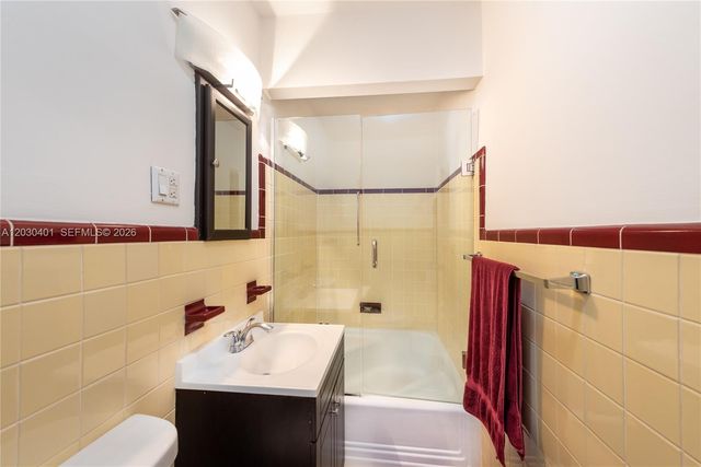 5860 Pine Tree Drive, Miami Beach, FL 33140