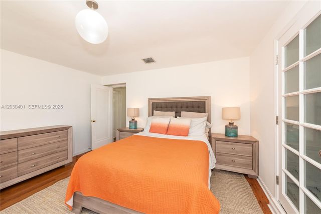 5860 Pine Tree Drive, Miami Beach, FL 33140