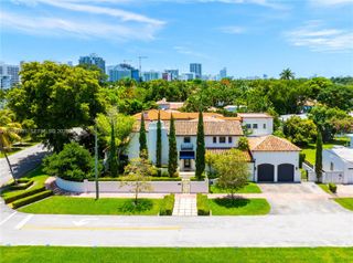 5860 Pine Tree Drive, Miami Beach, FL 33140