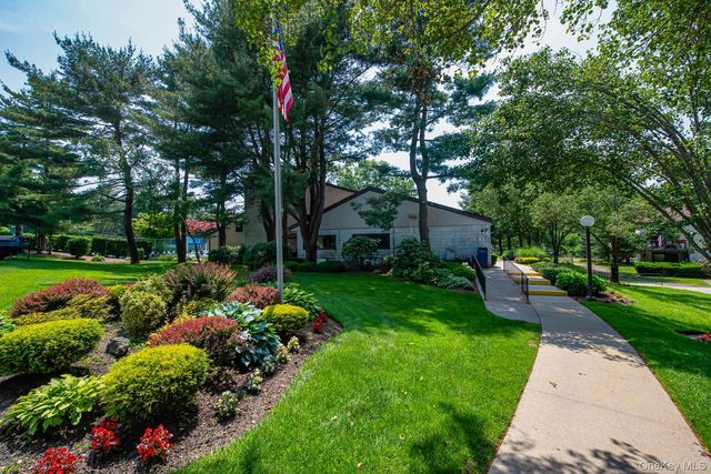 85 Richmond Boulevard 1A, Ronkonkoma, NY 11779