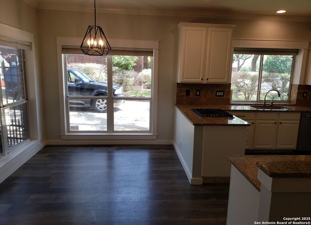 4111 Antlers Lodge Rd, San Antonio, TX 78251