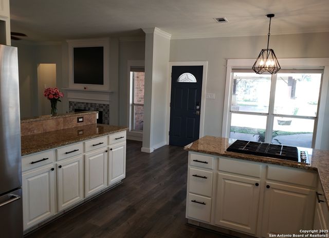 4111 Antlers Lodge Rd, San Antonio, TX 78251