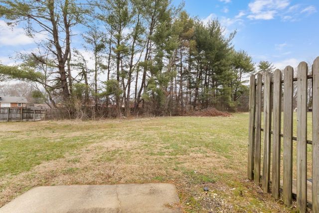 725 Peachers Mill Rd, Clarksville, TN 37042