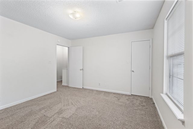 725 Peachers Mill Rd, Clarksville, TN 37042