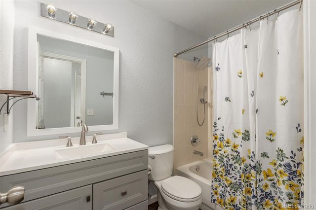 284 W 116th Avenue, Northglenn, CO 80234