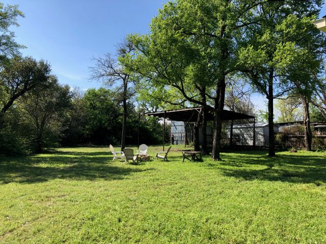 8633 Heron Drive, Fort Worth, TX 76108