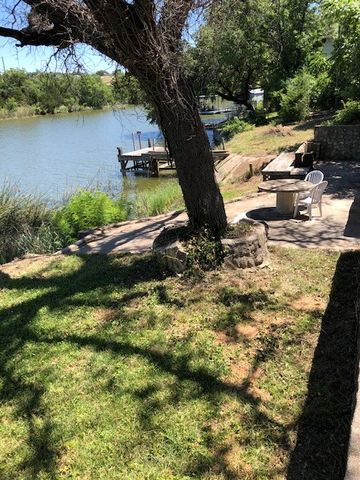 8633 Heron Drive, Fort Worth, TX 76108