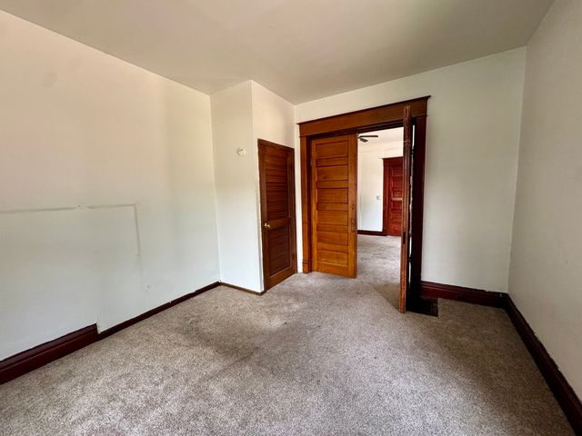 611 1st Avenue, Sterling, IL 61081