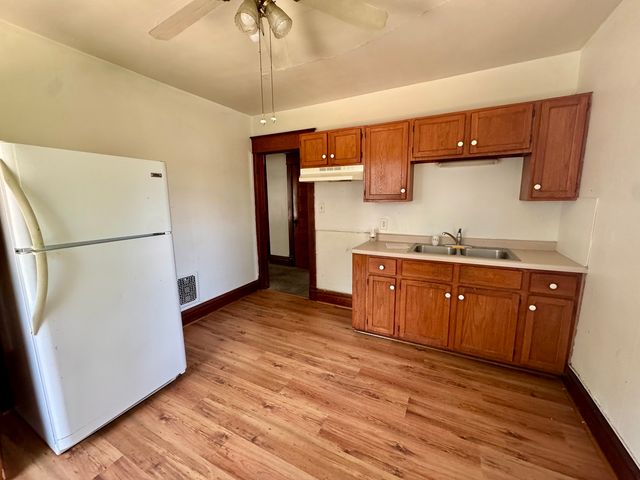 611 1st Avenue, Sterling, IL 61081