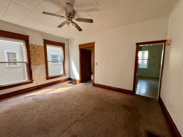 611 1st Avenue, Sterling, IL 61081