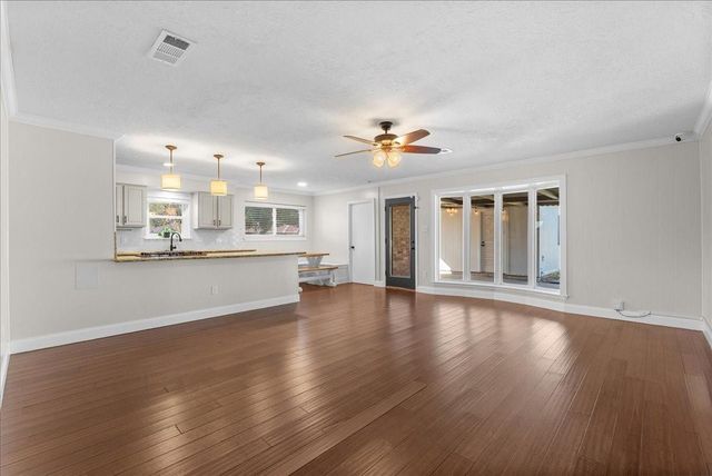 15703 Blackhawk Boulevard, Friendswood, TX 77546