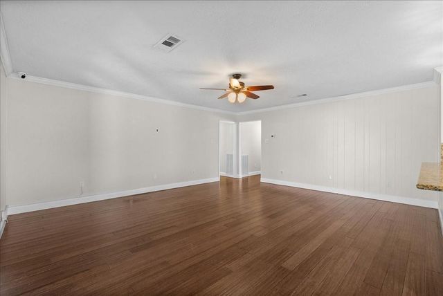 15703 Blackhawk Boulevard, Friendswood, TX 77546