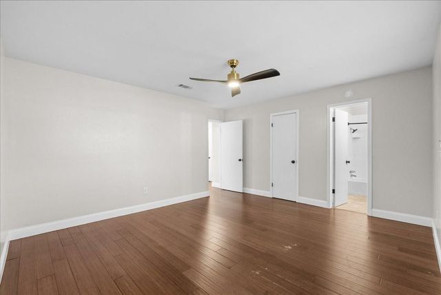 15703 Blackhawk Boulevard, Friendswood, TX 77546