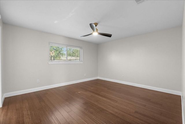 15703 Blackhawk Boulevard, Friendswood, TX 77546