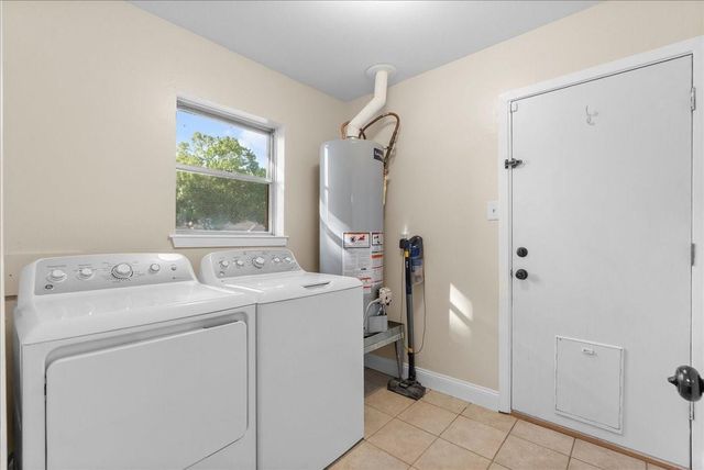 15703 Blackhawk Boulevard, Friendswood, TX 77546