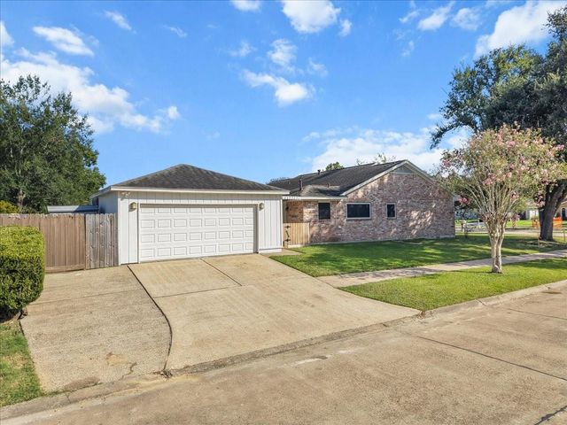 15703 Blackhawk Boulevard, Friendswood, TX 77546