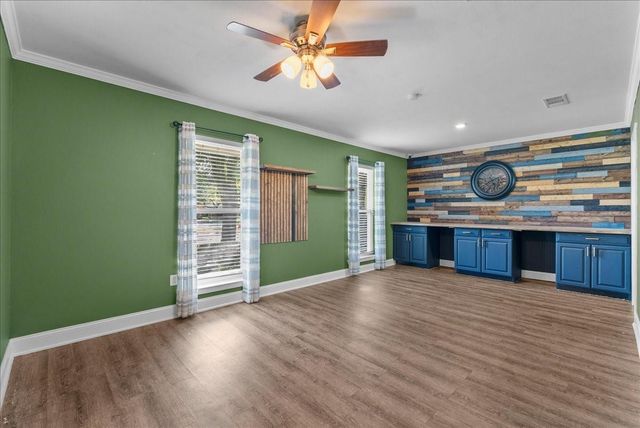 15703 Blackhawk Boulevard, Friendswood, TX 77546
