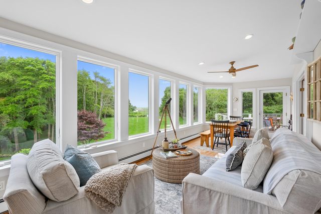 122 Stoney Cove Lane, Barnstable, MA 02630