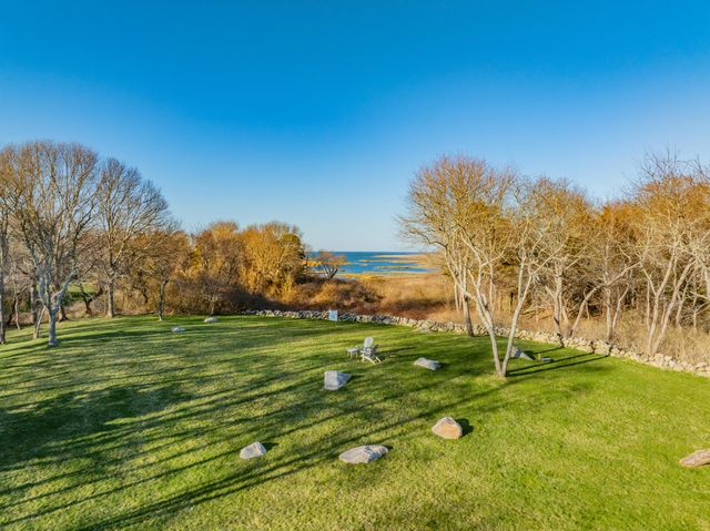 122 Stoney Cove Lane, Barnstable, MA 02630