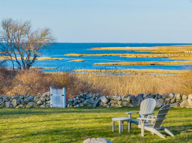 122 Stoney Cove Lane, Barnstable, MA 02630