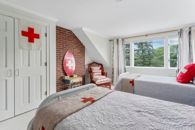 122 Stoney Cove Lane, Barnstable, MA 02630