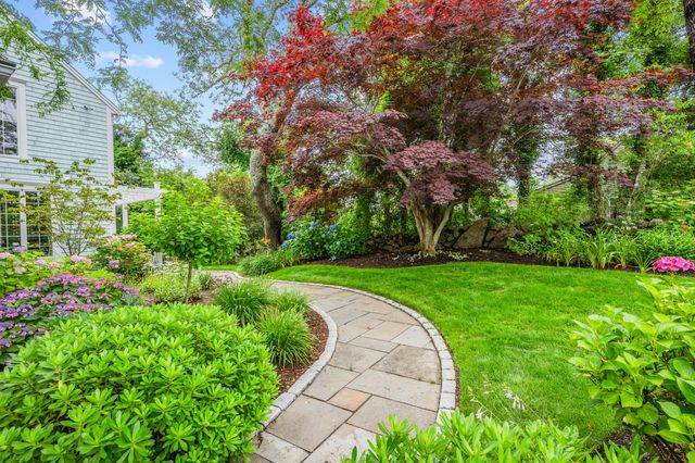 122 Stoney Cove Lane, Barnstable, MA 02630