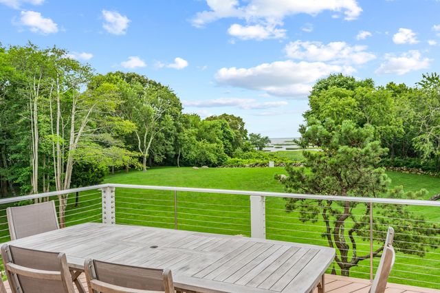 122 Stoney Cove Lane, Barnstable, MA 02630