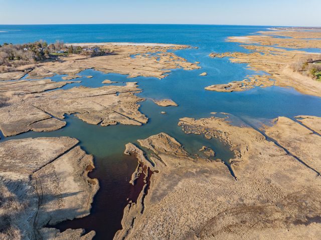 122 Stoney Cove Lane, Barnstable, MA 02630