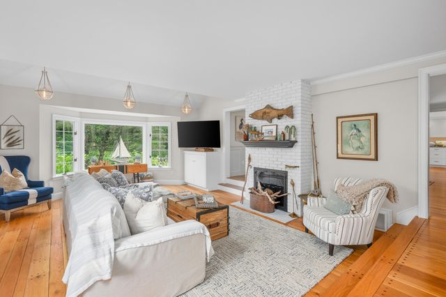 122 Stoney Cove Lane, Barnstable, MA 02630