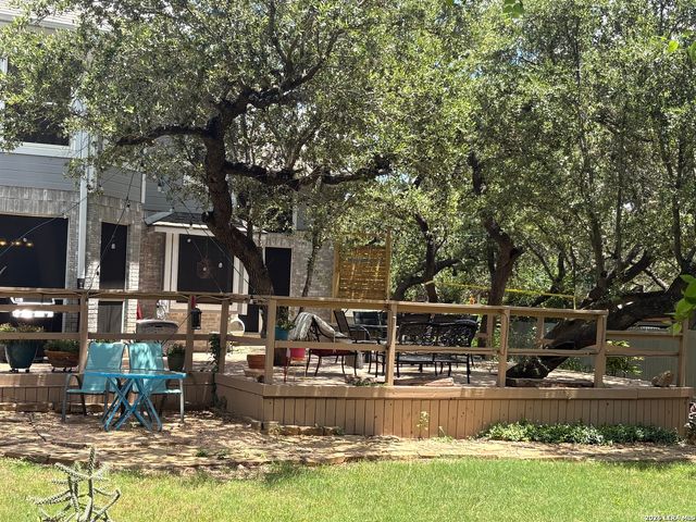 4111 BUFFALO BAYOU RD, San Antonio, TX 78251