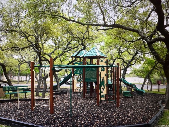 4111 BUFFALO BAYOU RD, San Antonio, TX 78251