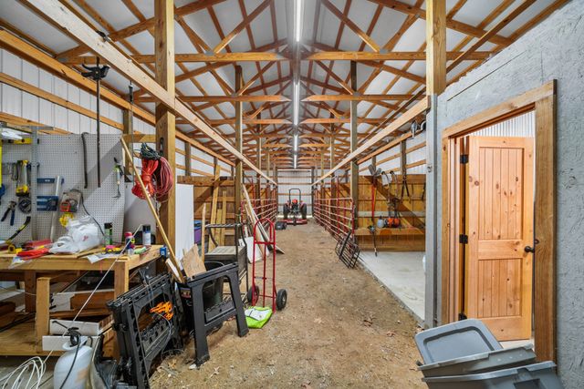 251 Falcon Dr, Decherd, TN 37324