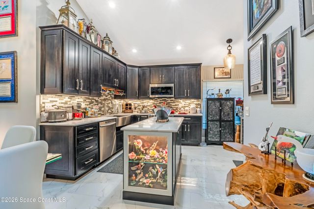 2315 Early Dawn Circle, Melbourne, FL 32935