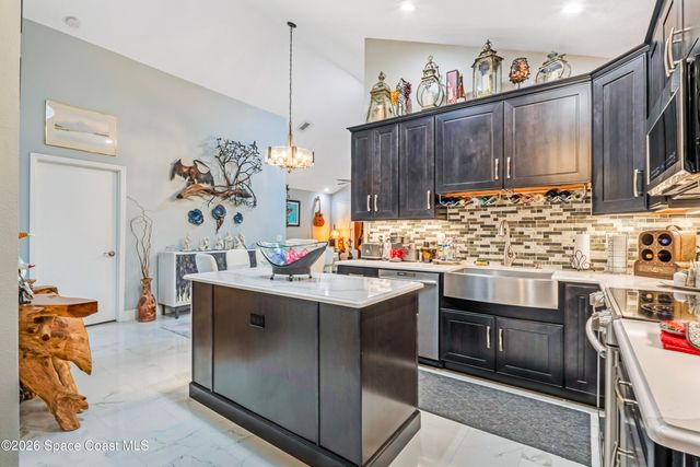 2315 Early Dawn Circle, Melbourne, FL 32935