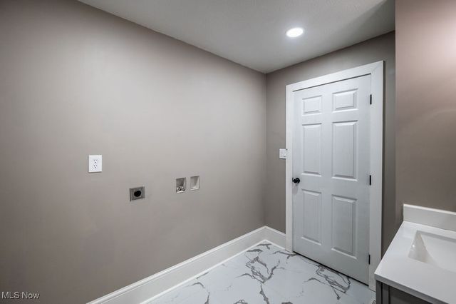 5607 Grand Central Avenue, Vienna, WV 26105