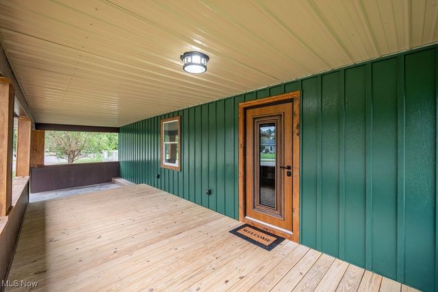 5607 Grand Central Avenue, Vienna, WV 26105