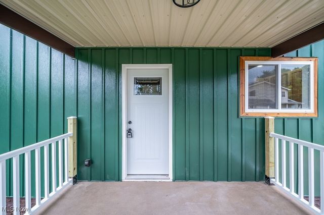 5607 Grand Central Avenue, Vienna, WV 26105