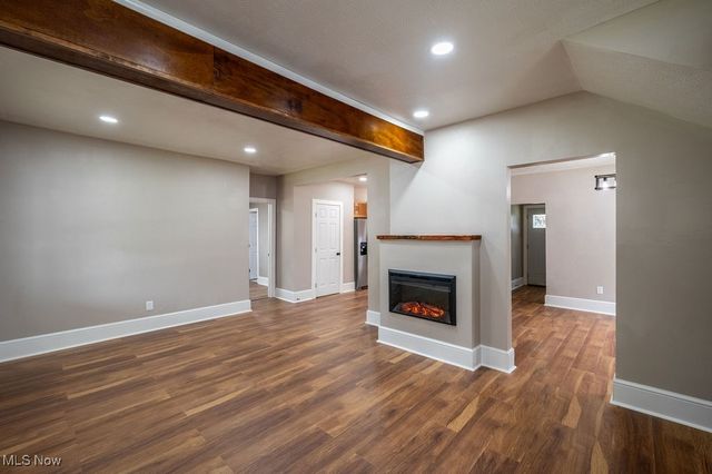 5607 Grand Central Avenue, Vienna, WV 26105