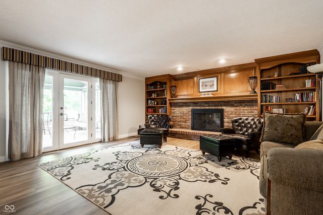 13890 Saben Court, Carmel, IN 46032