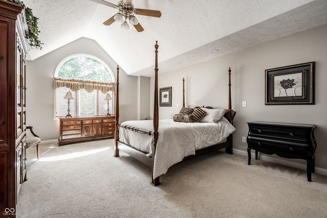 13890 Saben Court, Carmel, IN 46032
