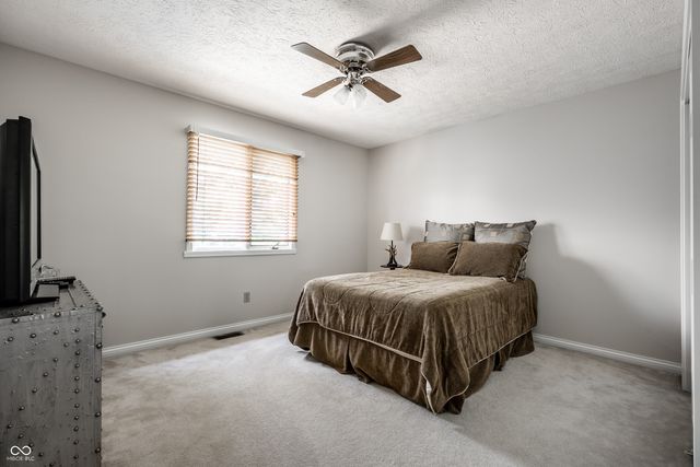 13890 Saben Court, Carmel, IN 46032