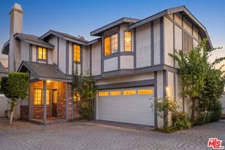 18324 Kingsdale Avenue, Redondo Beach, CA 90278